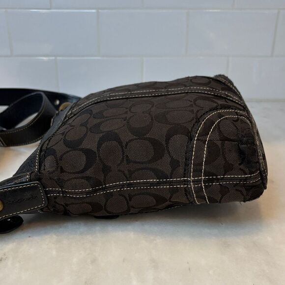 Coach Jacquard Signature Logo Convertible Crossbody Small Bucket Bag (#3) - Picture 10 of 16